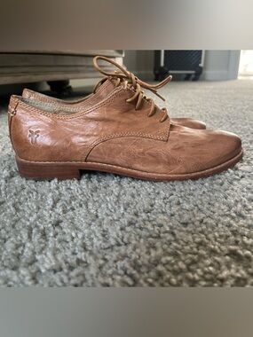 Frye Women Anna Oxford NWT W8